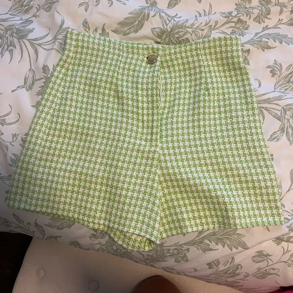 Zara green tweed shorts with gold buckle Size M Nee with Tag